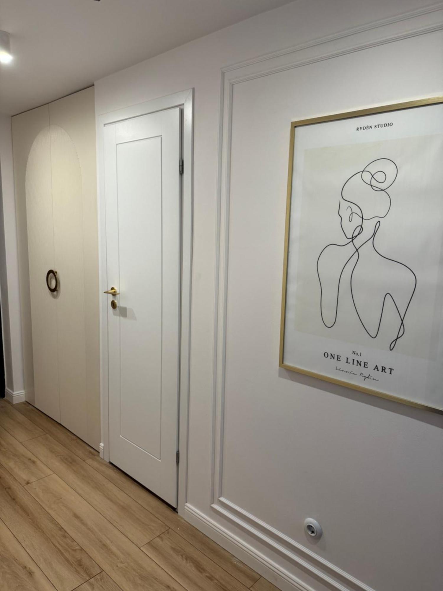 Comfortable Apartament カトヴィツェ エクステリア 写真
